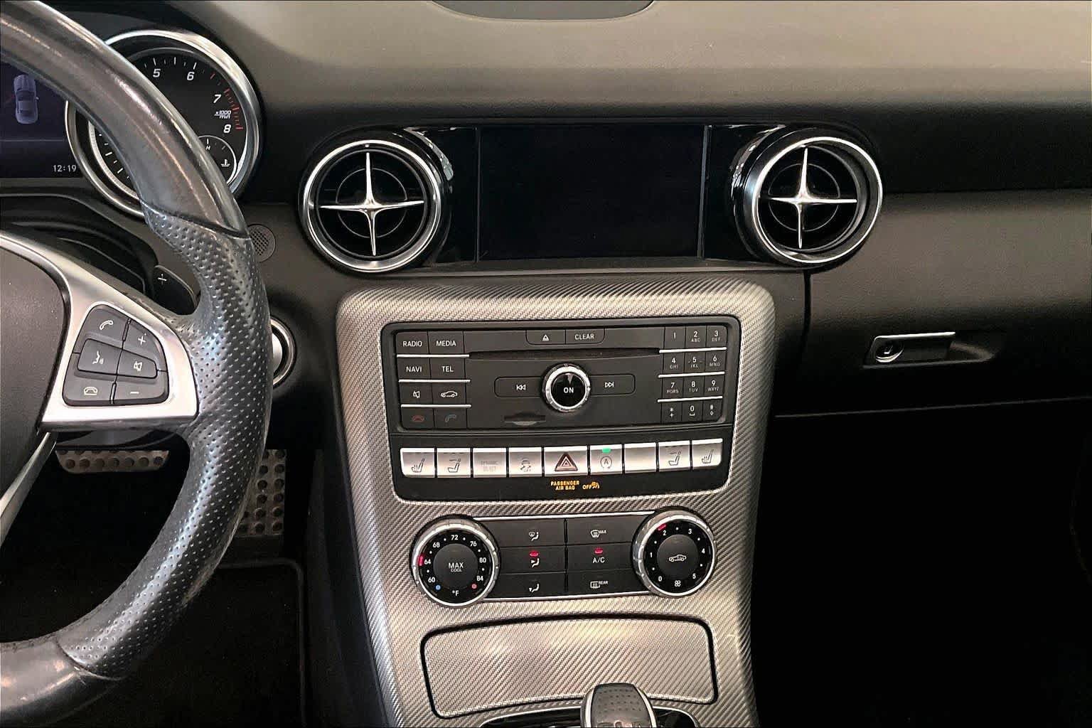 Used 2017 Mercedes-Benz SLC 300 image 6