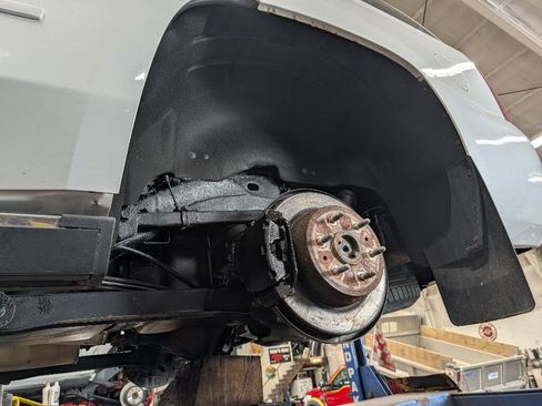 Used 2018 Chevrolet Tahoe Premier AWD/4WD image 19