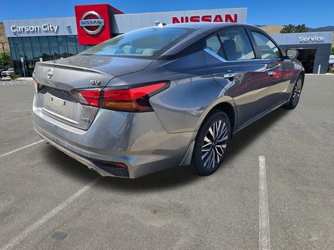 Used 2024 Nissan Altima 2.5 SV w/ SV Premium Package AWD/4WD image 8
