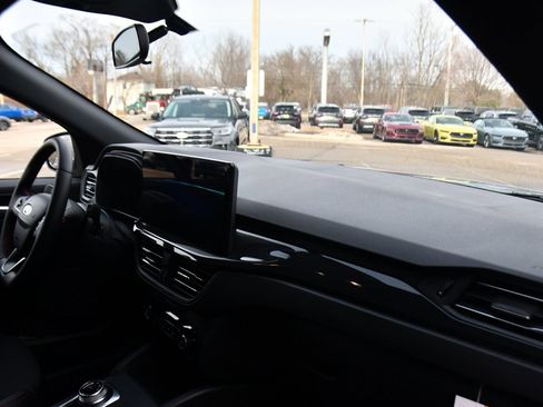 New 2026 Ford Escape ST-Line Select w/ Equipment Group 401A image 15