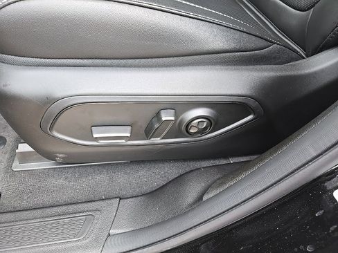 New 2025 Jeep Grand Cherokee L Limited w/ Luxury Tech Group II image 37