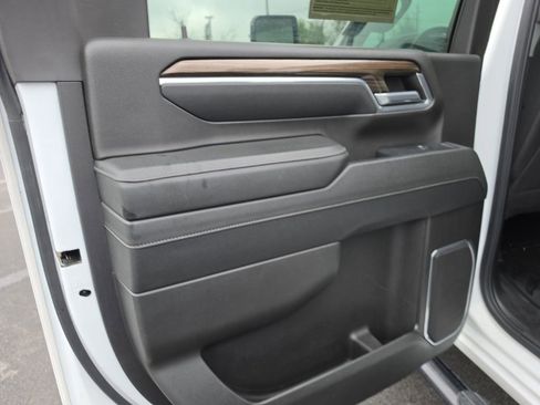 Used 2024 Chevrolet Silverado 3500 LT AWD/4WD image 25