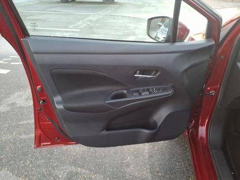 Certified 2022 Nissan Versa SV image 14