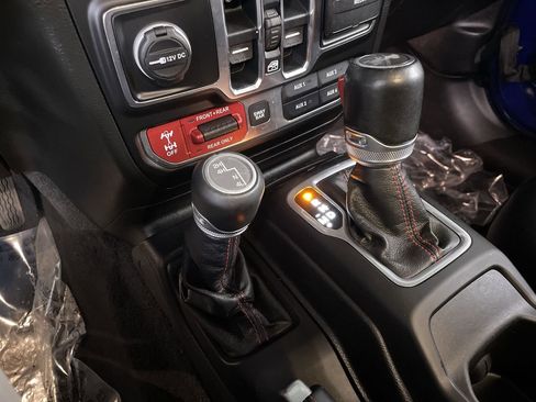 Used 2020 Jeep Wrangler Unlimited Rubicon AWD/4WD image 18