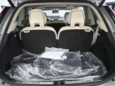 New 2026 Volvo XC90 B6 Ultra w/ Protection Package AWD/4WD image 19