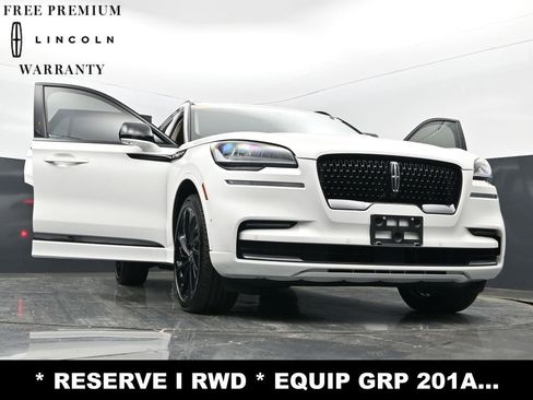 Used 2023 Lincoln Aviator Reserve w/ Equipment Group 201A RWD image 39