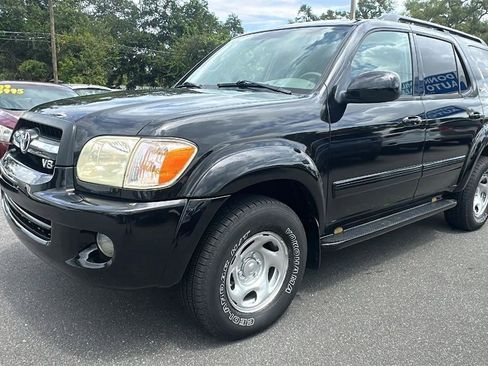 Used 2006 Toyota Sequoia SR5 AWD/4WD image 16
