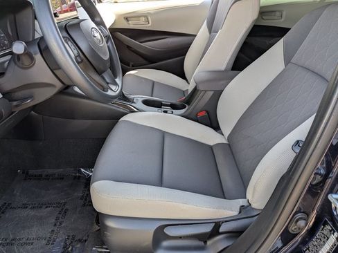 Used 2024 Toyota Corolla LE FWD image 20