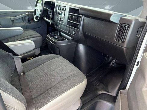Certified 2025 Chevrolet Express 2500 w/ Driver Convenience Package RWD image 29