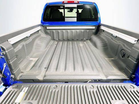 Used 2024 Nissan Frontier SV w/ SV Convenience Package RWD image 26