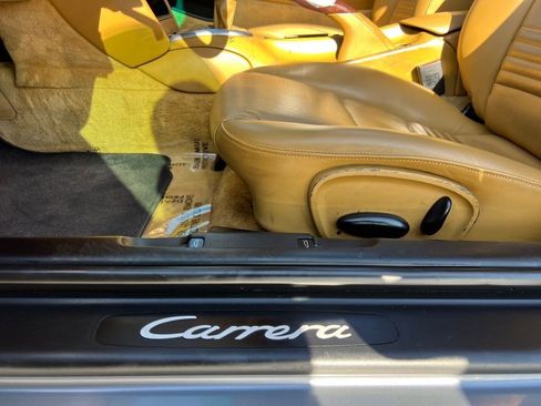 Used 2004 Porsche 911 Carrera RWD image 28