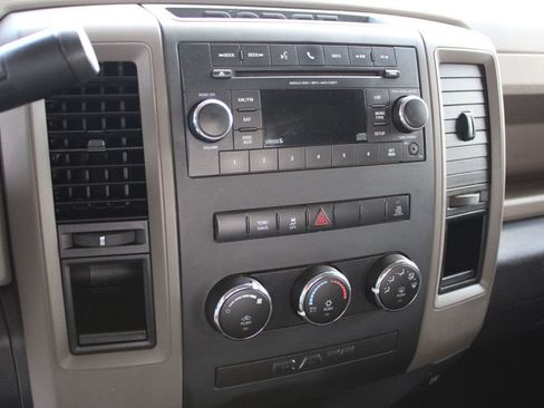Used 2012 RAM 2500 ST w/ Chrome Accents Group AWD/4WD image 11