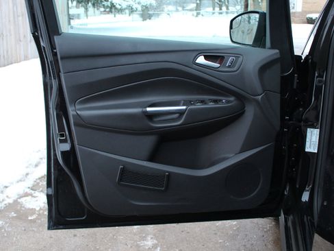 Used 2013 Ford C-MAX SEL image 11