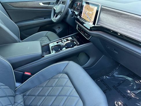 New 2026 Volkswagen Atlas SEL Premium R-Line AWD/4WD image 16