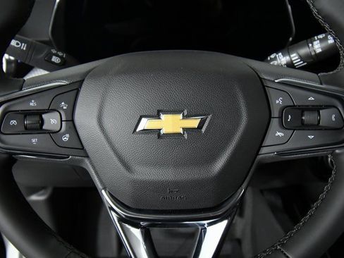 New 2026 Chevrolet Trax LT w/ Driver Confidence Package image 2