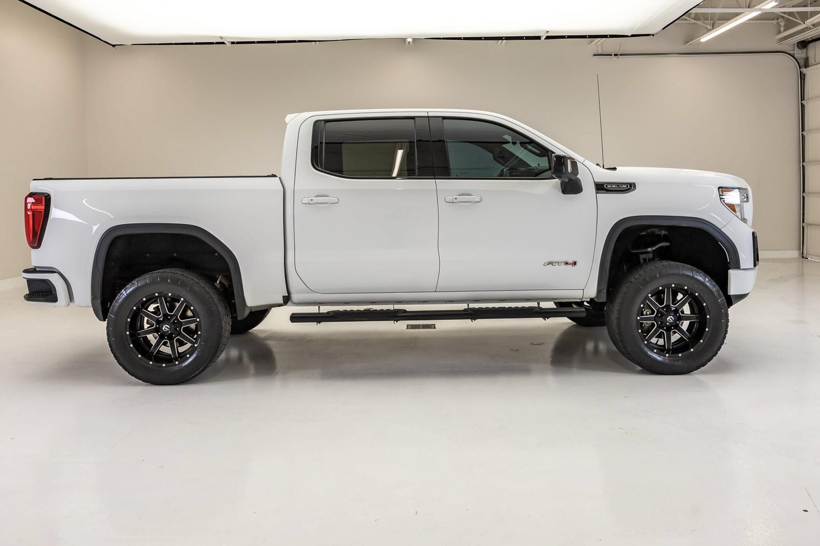 Used 2019 GMC Sierra 1500 AT4 w/ AT4 Preferred Package AWD/4WD image 10