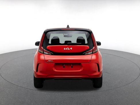 Used 2025 Kia Soul LX w/ LX Technology Package FWD image 8