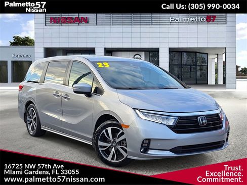 Used 2023 Honda Odyssey Touring image 1