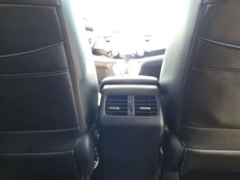 Used 2015 Honda CR-V EX image 26