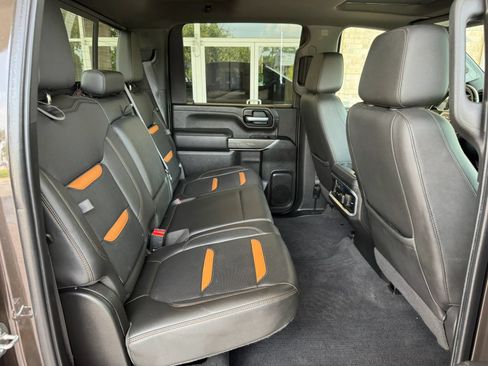 Used 2020 GMC Sierra 3500 AT4 w/ Technology Package AWD/4WD image 27