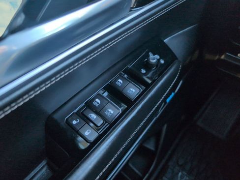 Used 2022 Jeep Grand Wagoneer Series II w/ Convenience Group III image 9