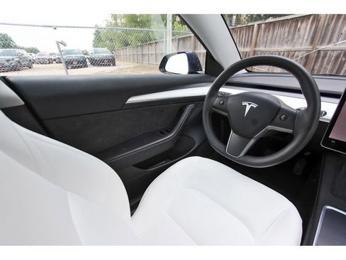 Used 2023 Tesla Model 3 Long Range AWD/4WD image 9