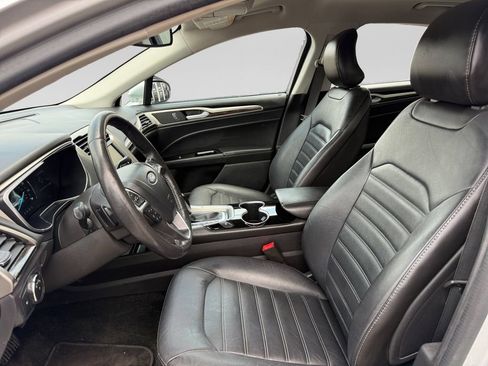 Used 2015 Ford Fusion SE w/ Equipment Group 202A FWD image 20