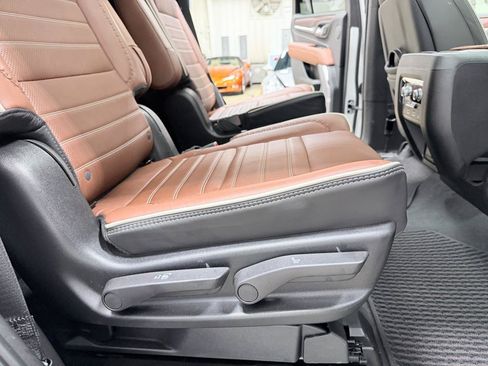 Used 2024 GMC Yukon Denali Ultimate AWD/4WD image 22