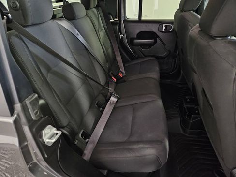 Used 2021 Jeep Gladiator Sport AWD/4WD image 30
