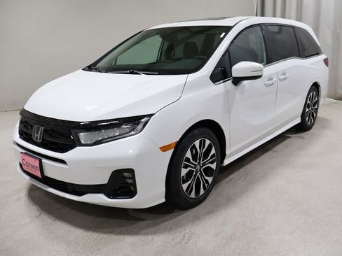New 2026 Honda Odyssey Elite image 3
