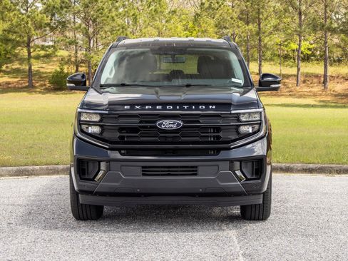 New 2026 Ford Expedition Max Active RWD image 2