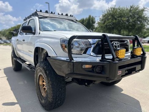 Used 2015 Toyota Tacoma PreRunner w/ SR5 Package RWD image 4
