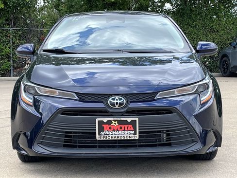 Used 2025 Toyota Corolla LE FWD image 7