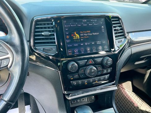 Used 2020 Jeep Grand Cherokee Trailhawk AWD/4WD image 15