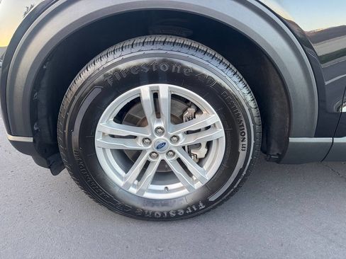Used 2022 Ford Explorer XLT RWD image 9