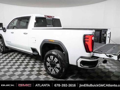 New 2026 GMC Sierra 2500 Denali w/ Denali Reserve Package image 32