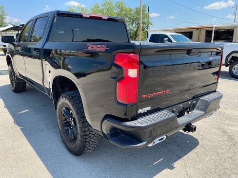 Used 2025 Chevrolet Silverado 1500 LT Trail Boss AWD/4WD image 4