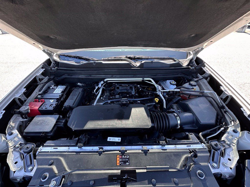 Certified 2026 GMC Canyon AT4 AWD/4WD image 41