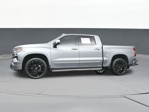 Used 2025 Chevrolet Silverado 1500 High Country AWD/4WD image 72