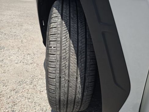 Used 2025 Hyundai Tucson SEL FWD image 29