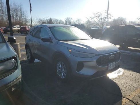 Certified 2023 Ford Escape Active image 2