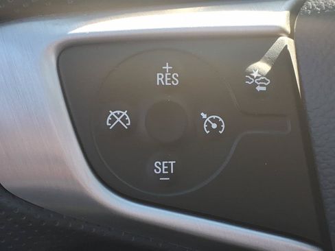 Used 2022 GMC Terrain SLE w/ Driver Convenience Package FWD image 30