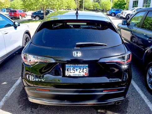 Used 2023 Honda HR-V Sport image 6