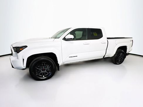 Certified 2024 Toyota Tacoma TRD Sport w/ TRD Sport Upgrade Package AWD/4WD image 3