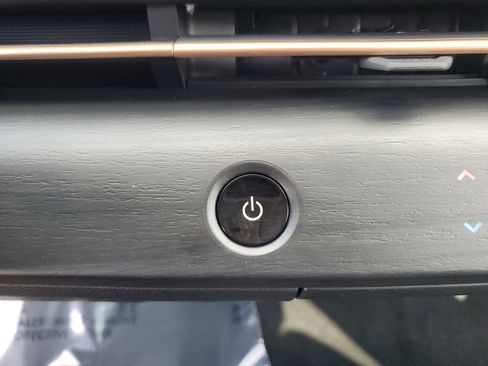 Certified 2025 Nissan Ariya FWD image 22