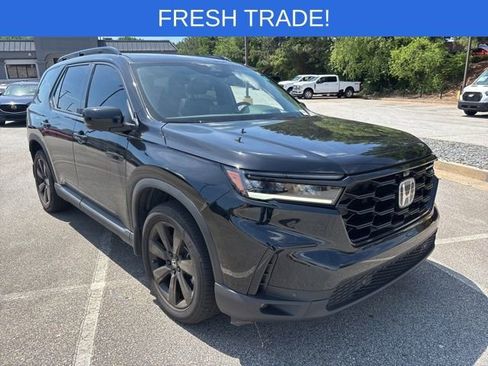 Used 2025 Honda Pilot Black Edition image 1