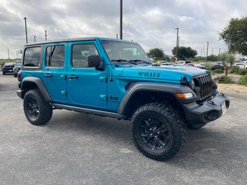 Used 2020 Jeep Wrangler Unlimited Sport AWD/4WD image 2