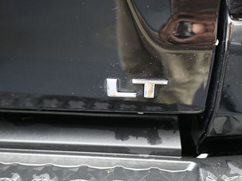 Used 2023 Chevrolet Colorado LT w/ LT Convenience Package II RWD image 10