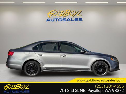 Used 2014 Volkswagen Jetta SE FWD image 3