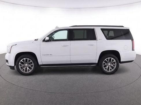 Used 2018 GMC Yukon XL SLT w/ Open Road Package RWD image 4
